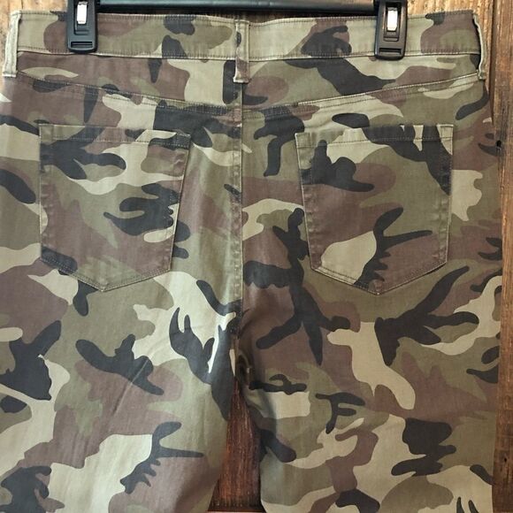 Sanctuary Sz 30 Army Green Camo Cargo Straight Leg Pocket Military Vibe Pants - Picture 4 of 7